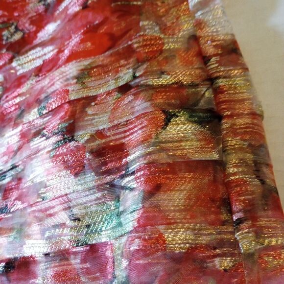 Wolven mesh overlay pleated knee length skirt - Picture 8 of 13